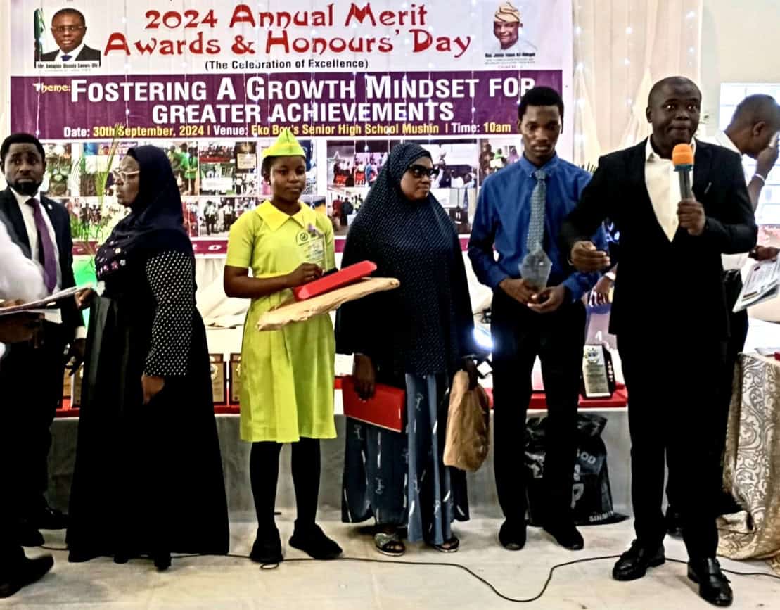 Top WASSCE Student in Lagos, Son of Sachet Water Seller, Earns Scholarship