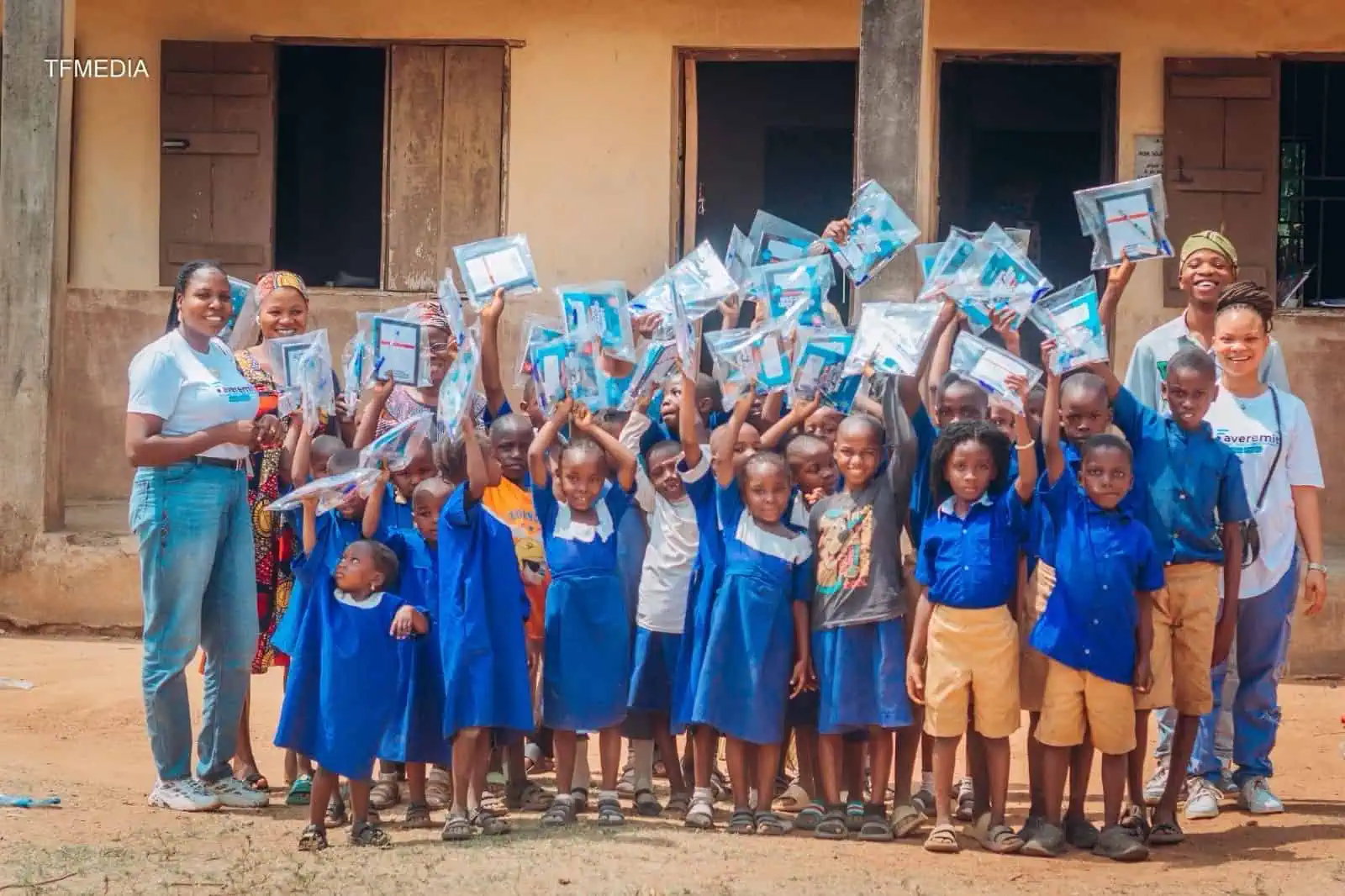 faveremit supports students